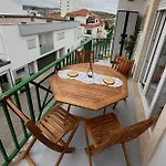 Ribeiro House Apartment *